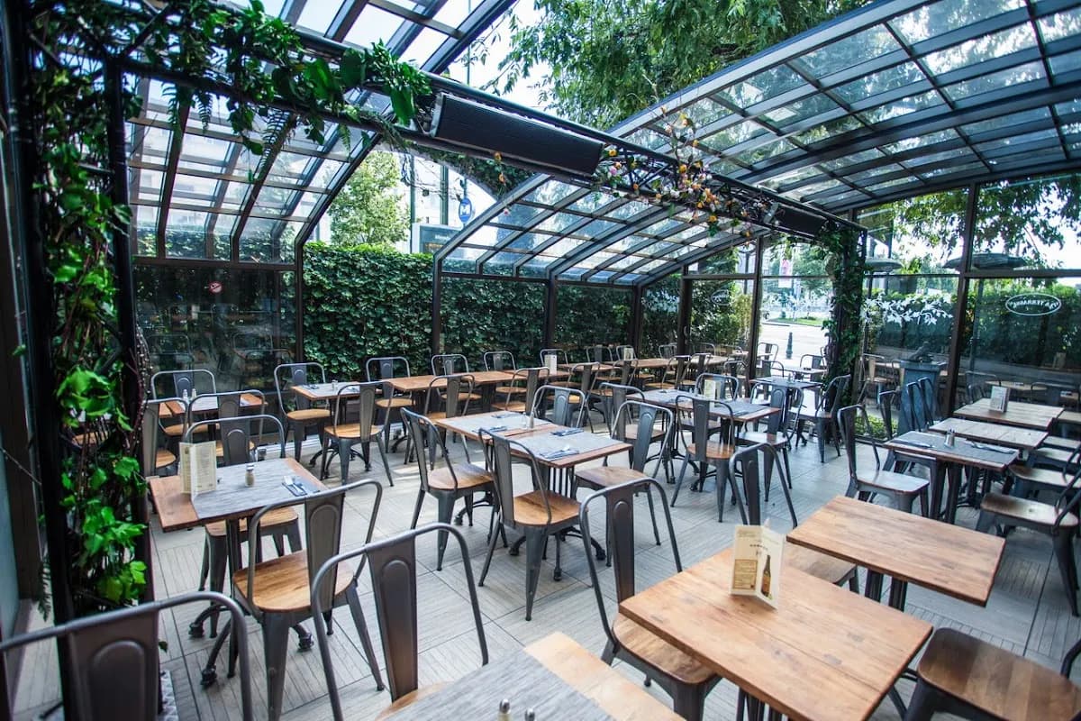 Tira Terra Etterbeek
