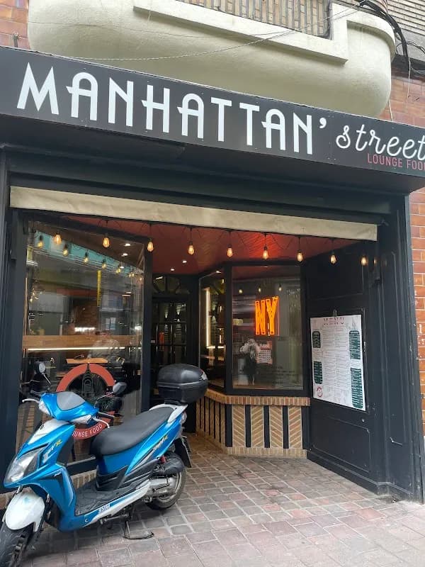 Manhattan Street