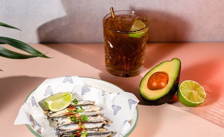 ANCHOAS CON LEMON